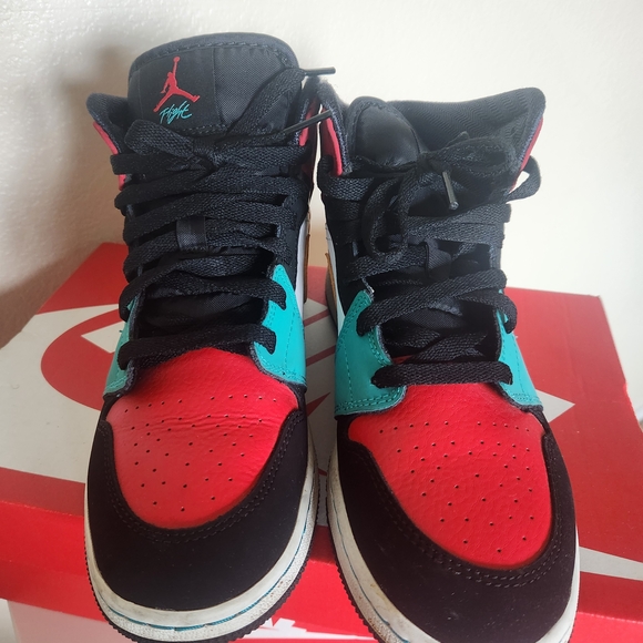 Jordan Nike Kids Multicolor Sneakers - Picture 2 of 6